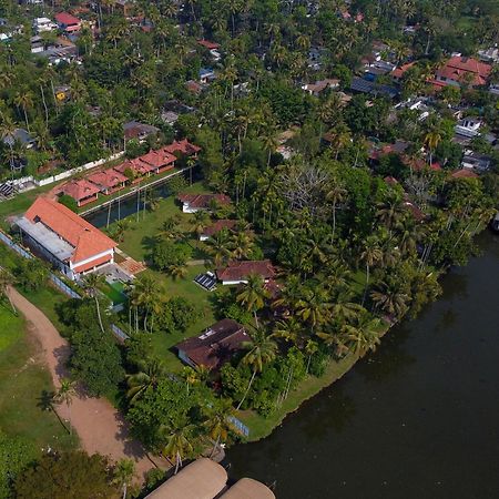 Palmgrove Lake Resort Alappuzha Exterior foto