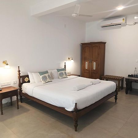 Palmgrove Lake Resort Alappuzha Exterior foto