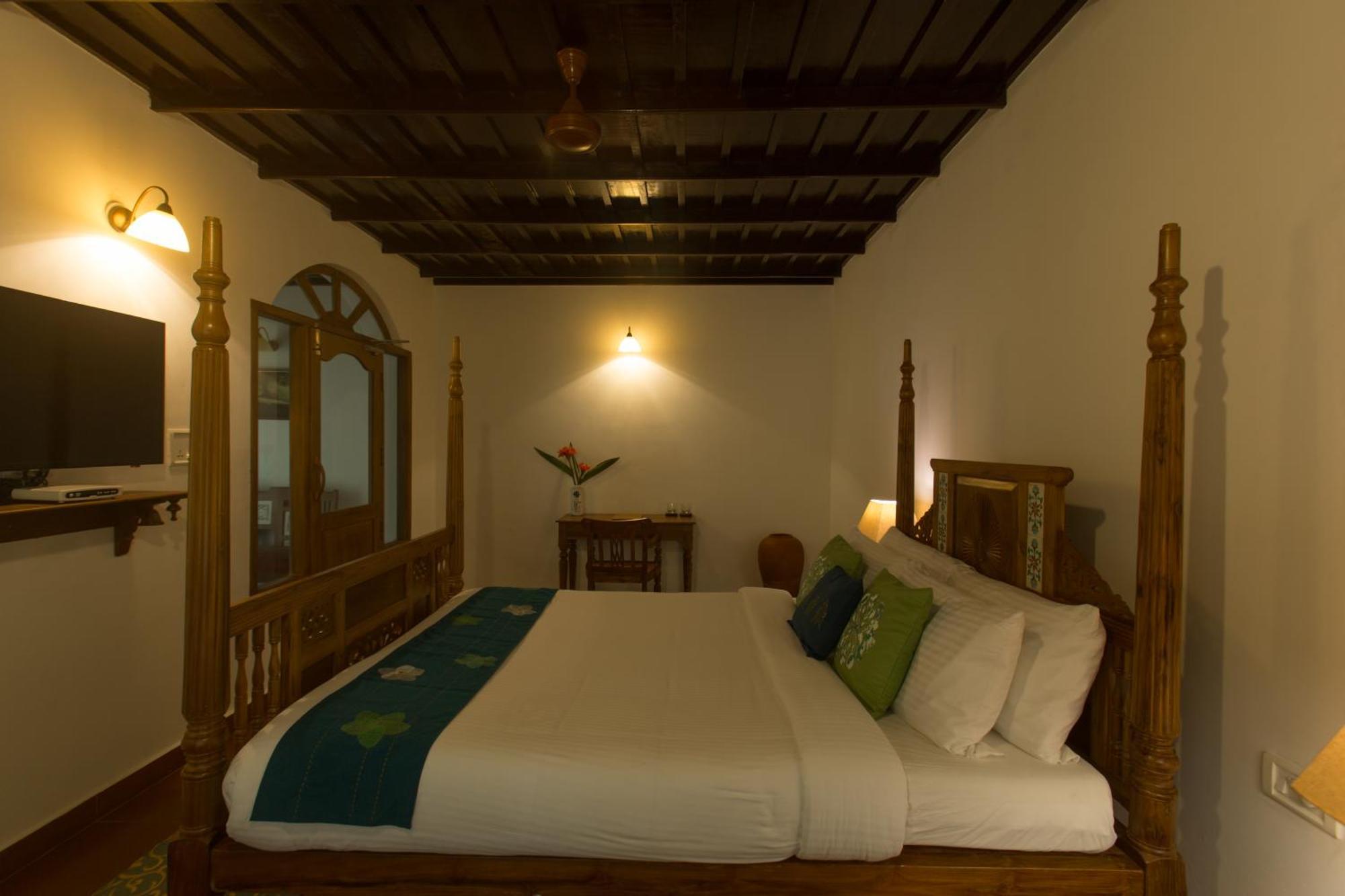 Palmgrove Lake Resort Alappuzha Exterior foto