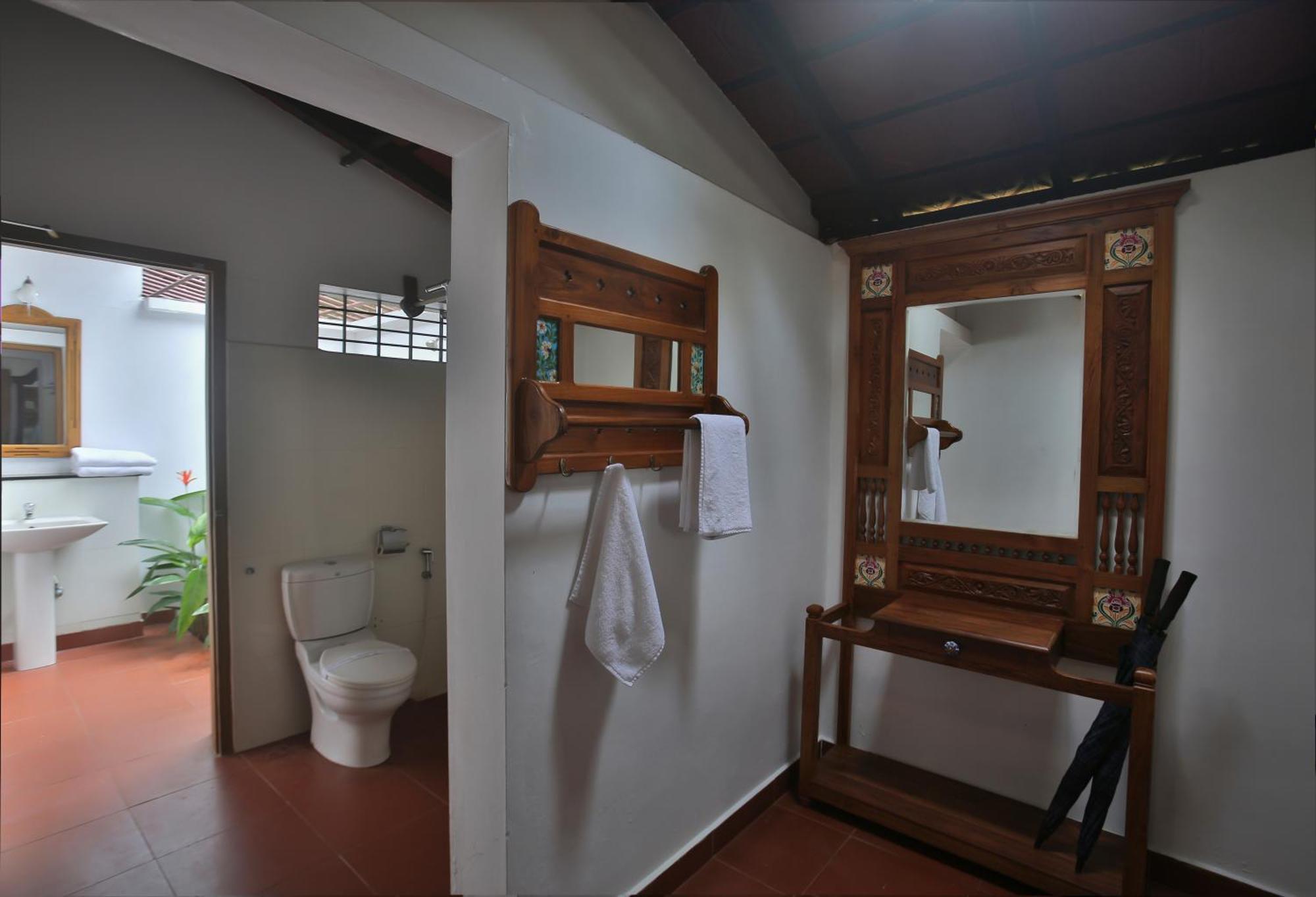 Palmgrove Lake Resort Alappuzha Exterior foto