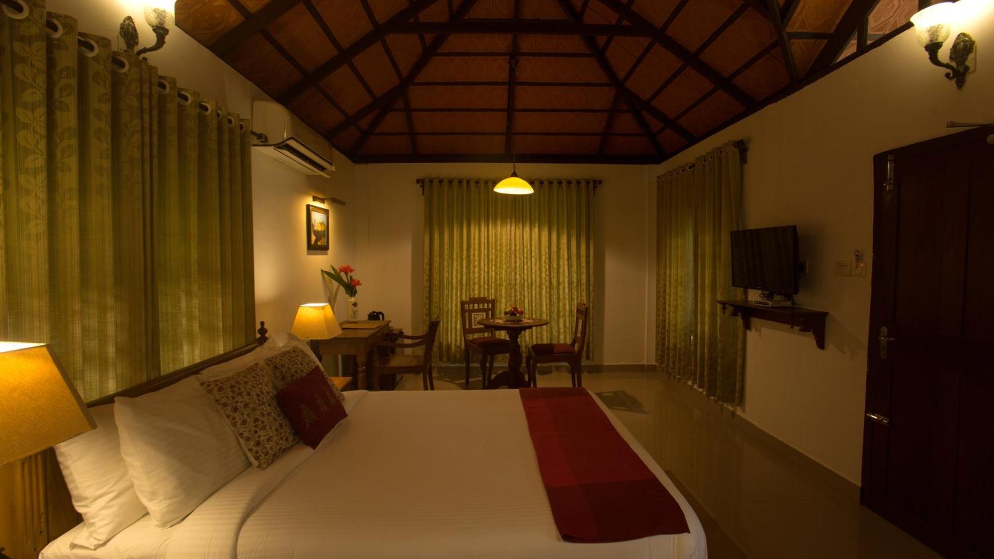 Palmgrove Lake Resort Alappuzha Exterior foto