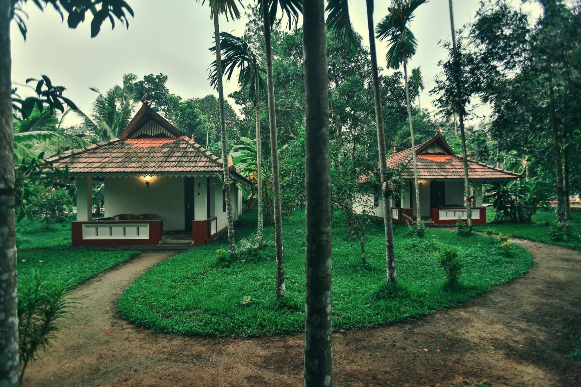 Palmgrove Lake Resort Alappuzha Exterior foto
