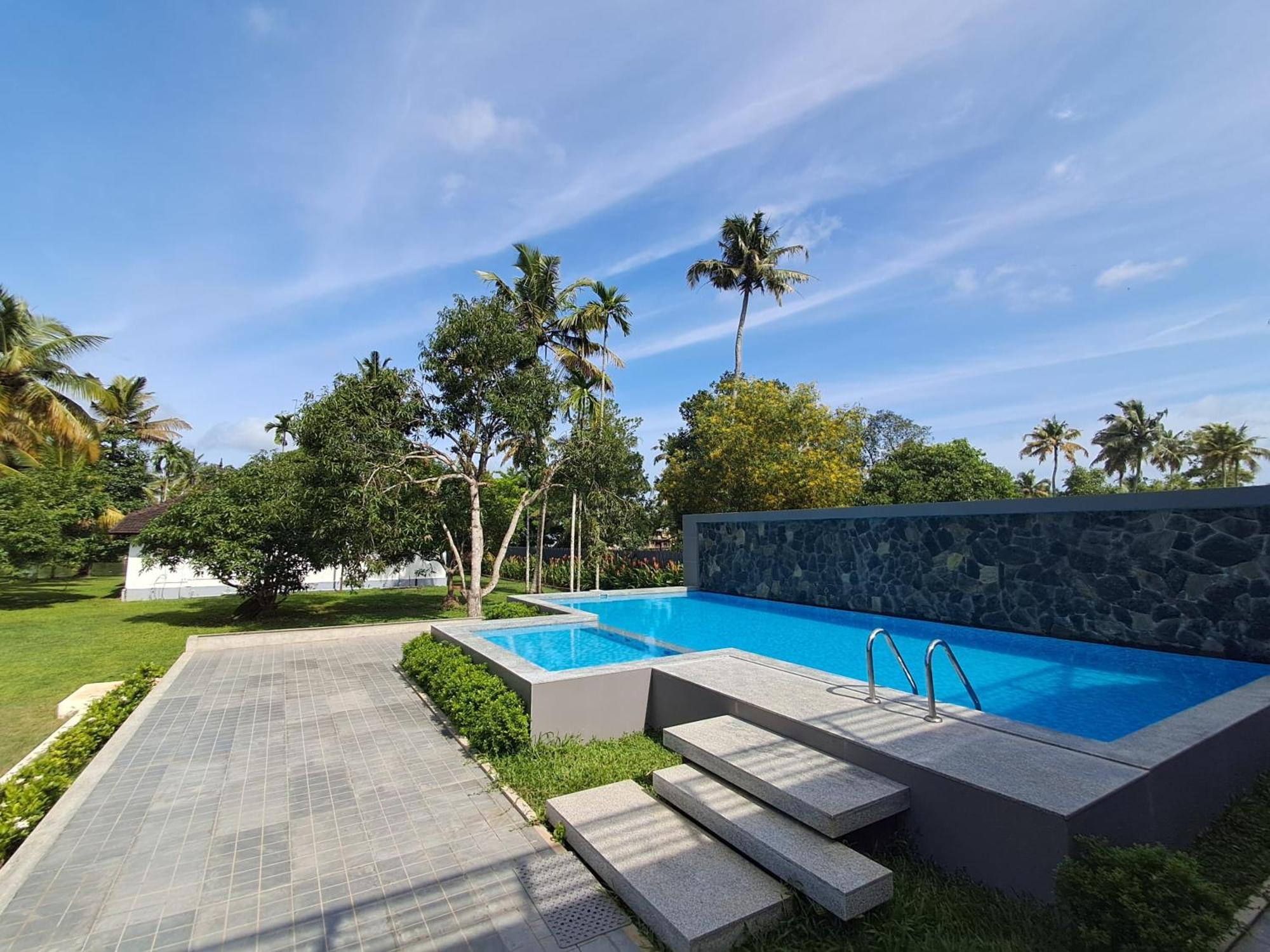 Palmgrove Lake Resort Alappuzha Exterior foto
