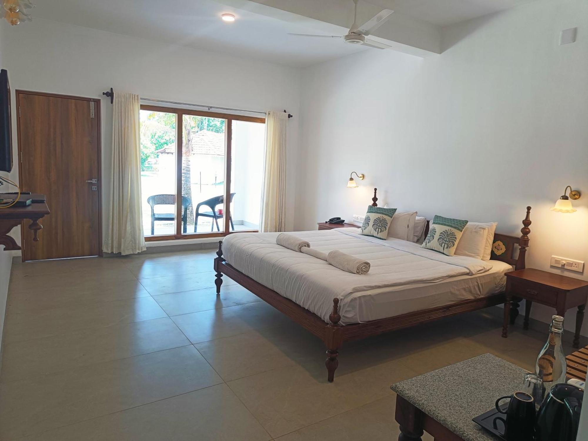 Palmgrove Lake Resort Alappuzha Exterior foto